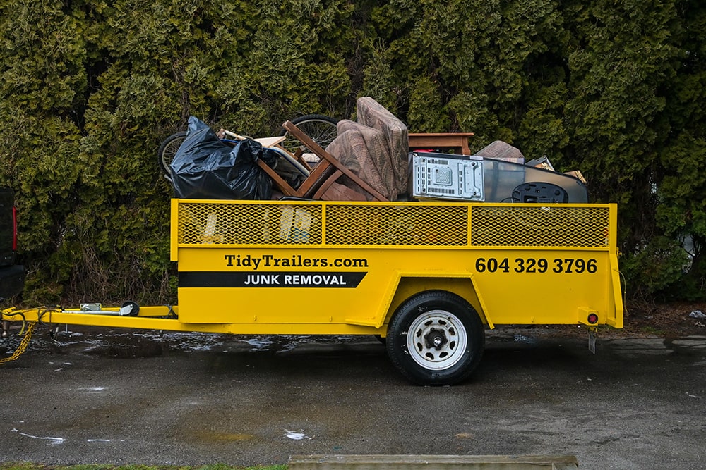 A Tidy Trailer full of junk